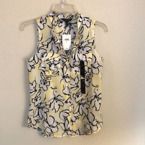 Banana Republic floral print button down sleeveless shirt, size xs